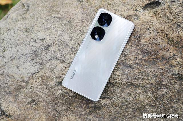 荣耀70 Pro和荣耀70 Pro+有什么区别<strong></p>
<p>火币Pro</strong>？哪款更值得入手？