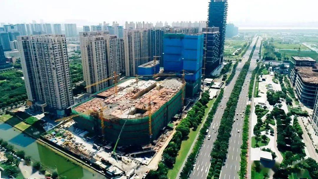 速度加快！南京万汇城北区正式封顶<strong></p>
<p>火币行情汇</strong>，预计明年开业