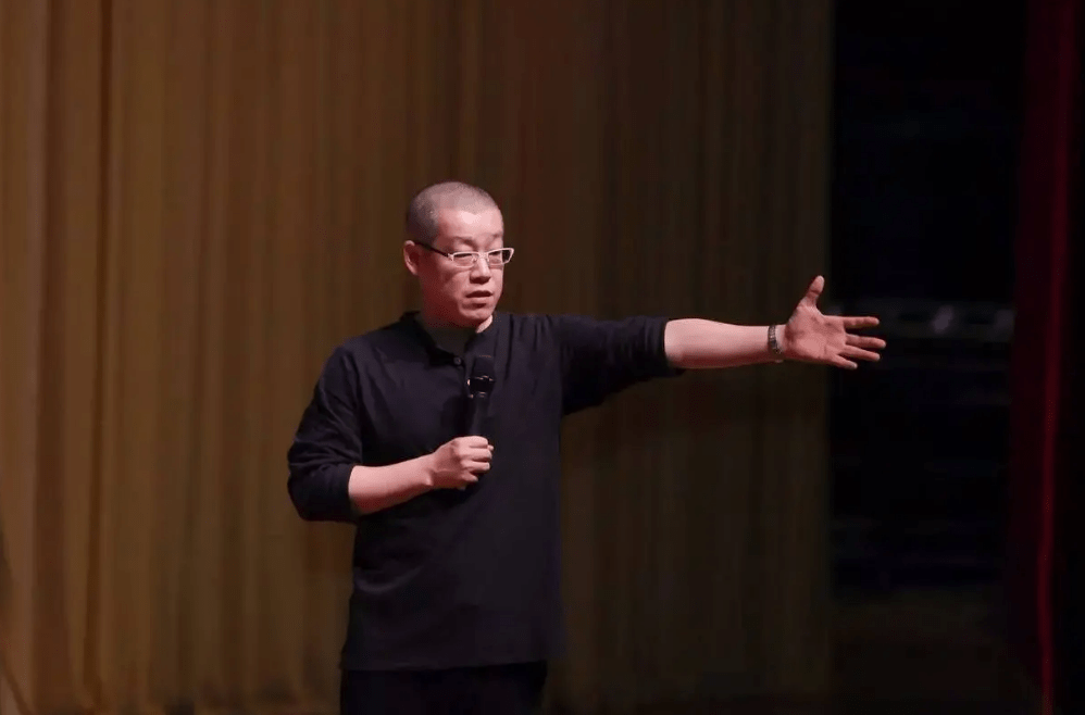 10万枚比特币套现135亿<strong></p>
<p>比特币火币</strong>，却称比特币是骗局，李笑来的双面人生