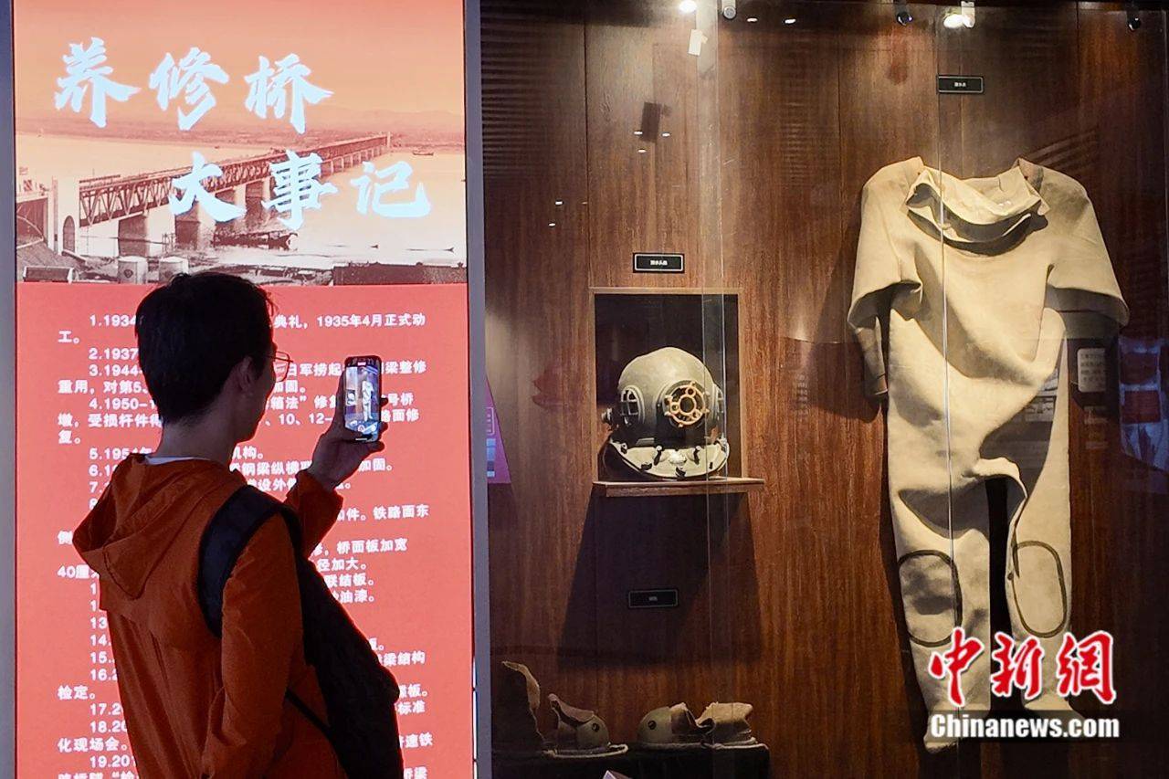通车仅89天的钱塘江大桥<strong></p>
<p>波音</strong>，茅以升为何主持将其炸毁?