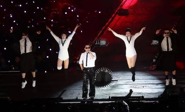 知名男歌手被警方调查<strong></p>
<p>美股f</strong>，曾靠一首歌红遍全球