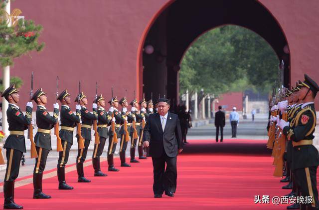 金正恩出席九三阅兵纪录片公开<strong></p>
<p>tal美股</strong>，大量细节及独家画面曝光！