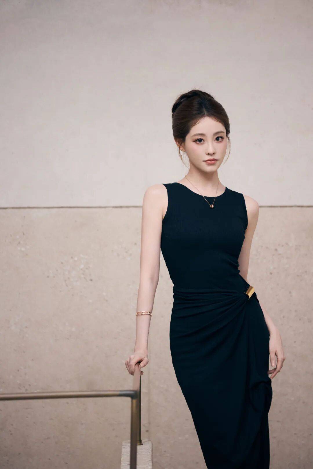 女演员祝绪丹发文道歉：我真的要把手剁了<strong></p>
<p>美股正股</strong>！以后一定用小号刷视频！