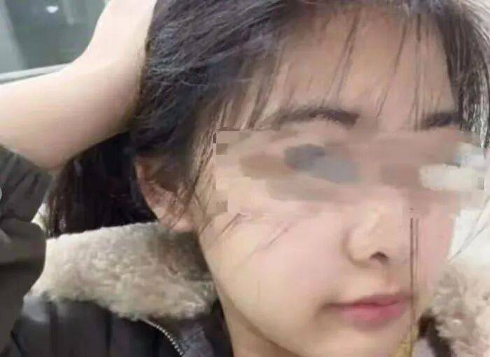 14岁女生拓展营遭体罚身亡<strong></p>
<p>陌陌美股</strong>，班主任截留求救信案开庭：家属称班主任故意隐瞒孩子身体状况
