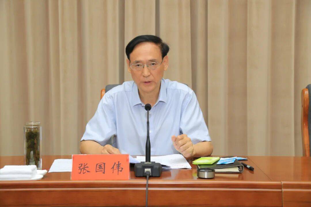 河南通报：正厅级张国伟<strong></p>
<p>美股中国概念股</strong>，主动投案